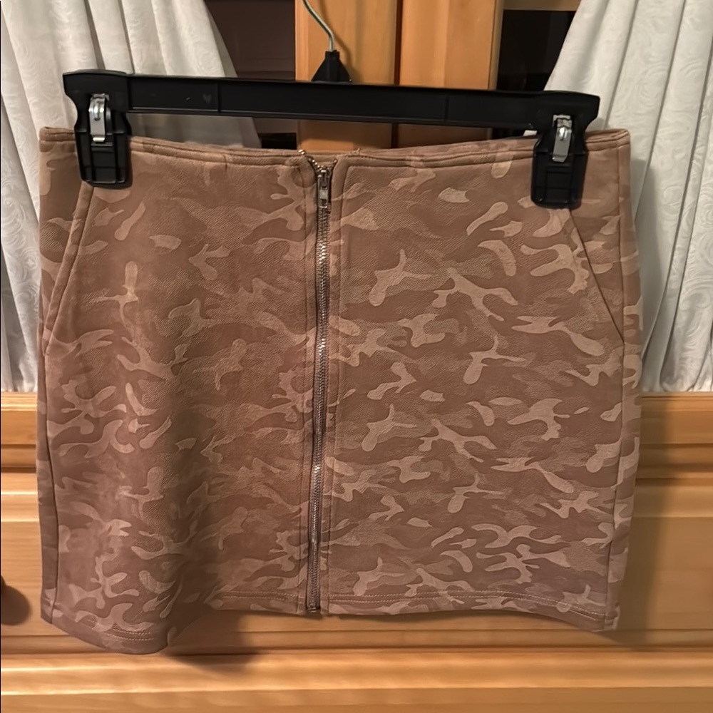 Stylish Tan Camouflage Women's Skirt